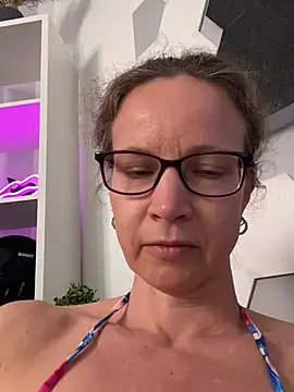 AnnikaRose webcam