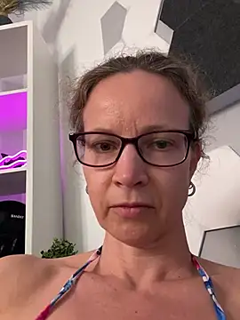 AnnikaRose webcam