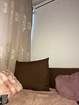 Sabrinedivinee webcam