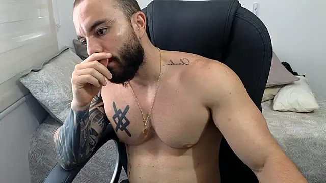 Isaac_Carter webcam