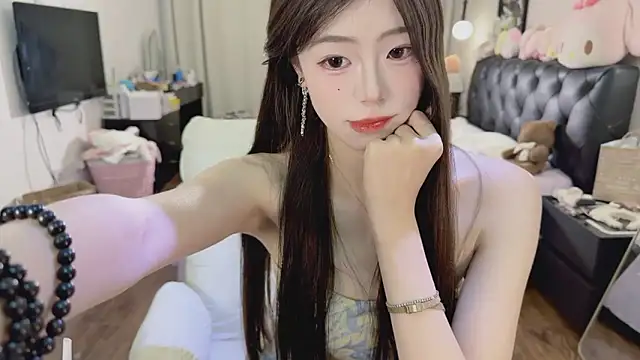 Evacute-top webcam