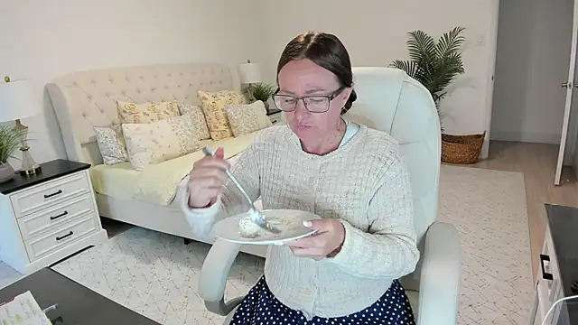 Vika73 webcam