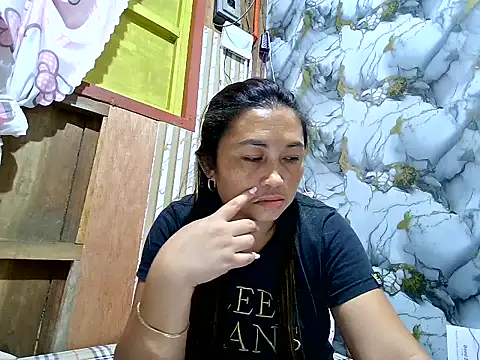 Lonely_Heart webcam