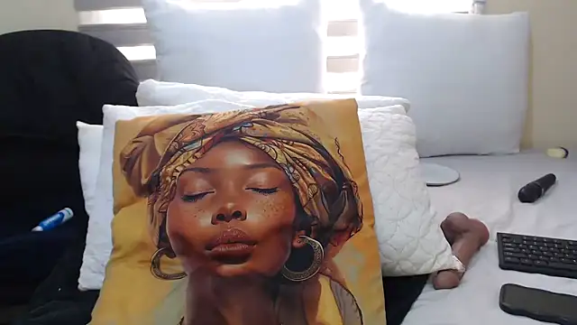 Foxybrownxx1 webcam