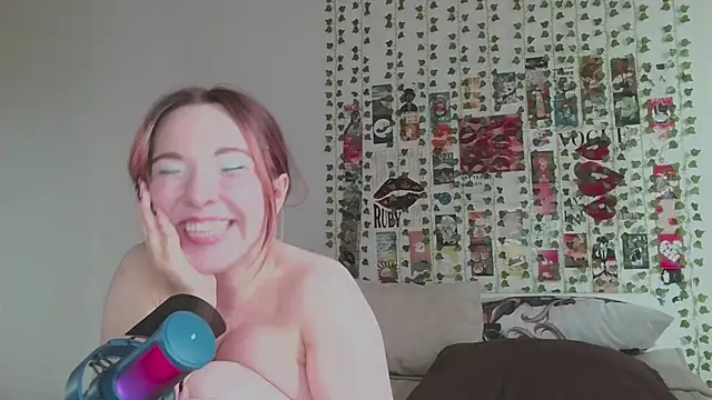 VelvetAnders webcam