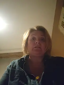 lady_charlyne webcam