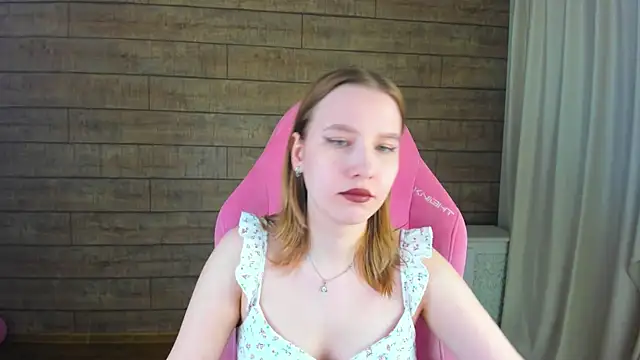 LiliLinn webcam