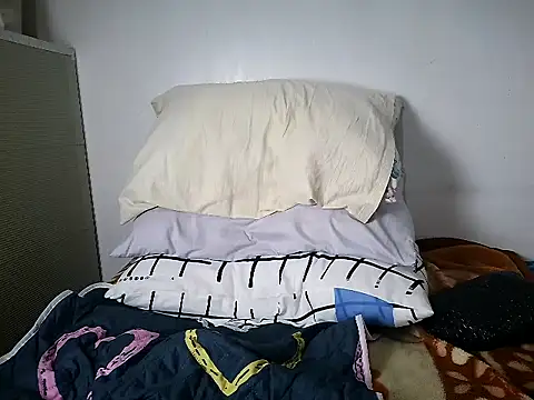 nhayasquirt webcam