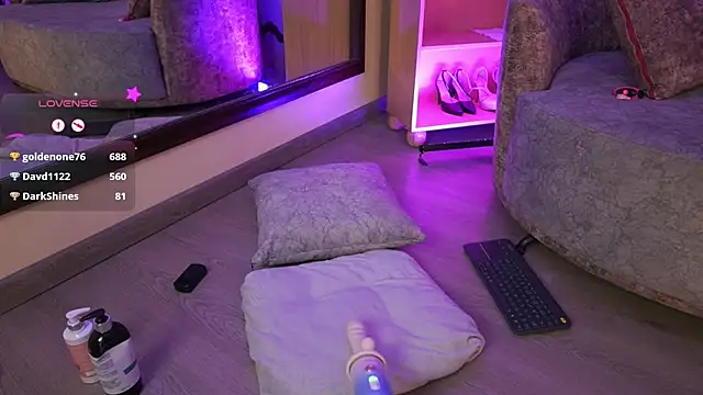 JadeSummerr webcam