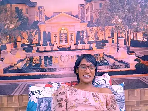 IndianRebel4u2Luv webcam