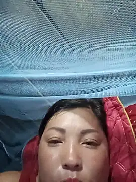 sary-hot2x webcam