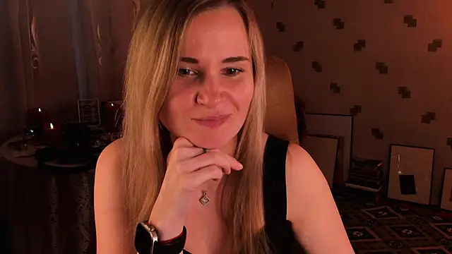 MiaSparkes webcam