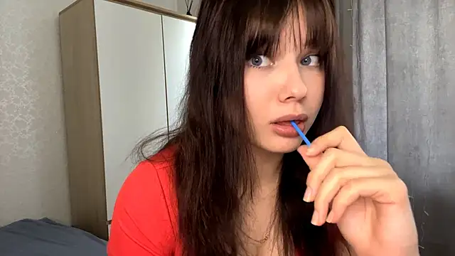 EmilyMercurial webcam