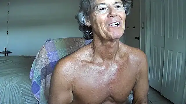 nakeedcowboi65 webcam