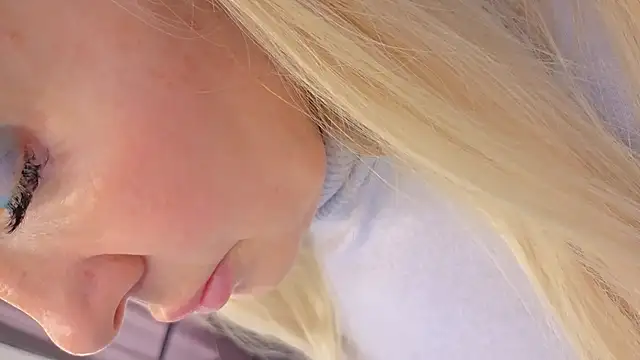 NicoletteRose_ webcam