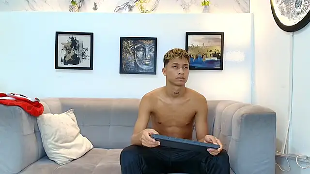 GOLD_BOYS webcam