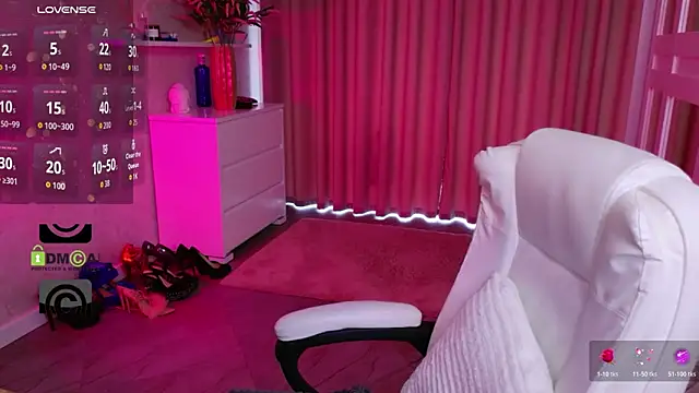 KellyKleine webcam