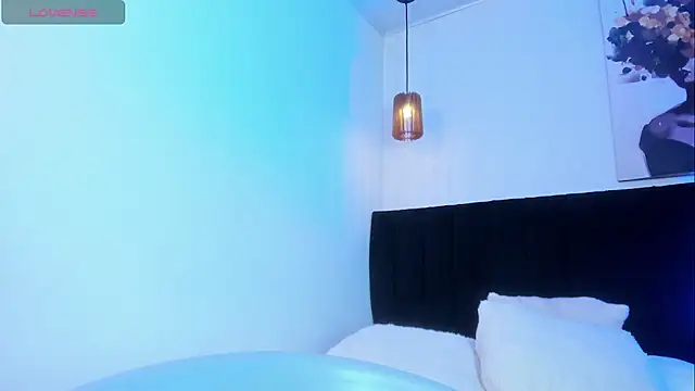 dolly_zoe webcam