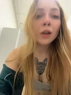 Sunny___Bunny webcam