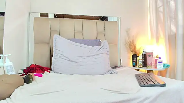 rachele_x (F milf) - Blowjob