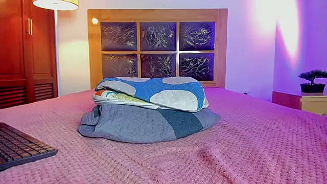 Zoe_sky1 webcam