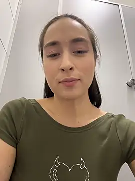 Holly_Play