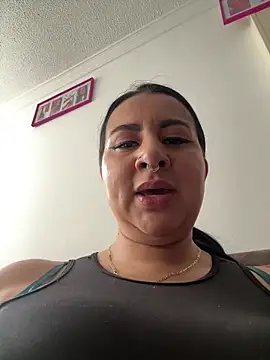 Abril_Luv webcam