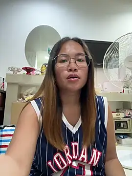Ponthip webcam