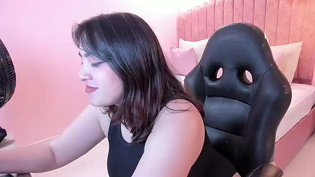 lilaa_sky webcam