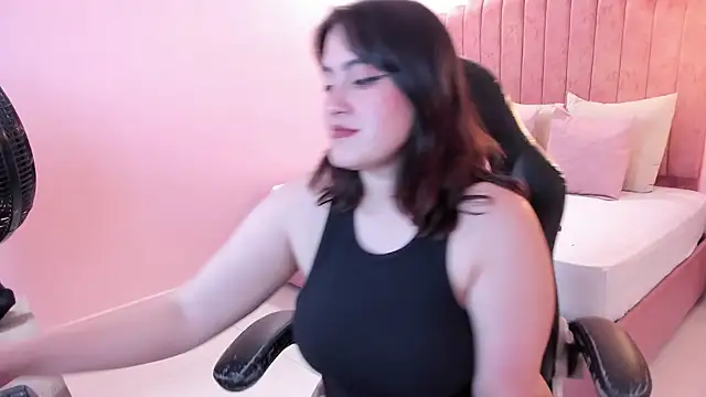 lilaa_sky webcam