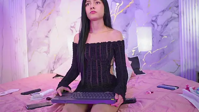 Tiffany_yu webcam