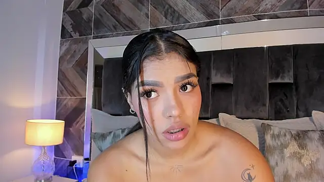 NaylaGrey webcam