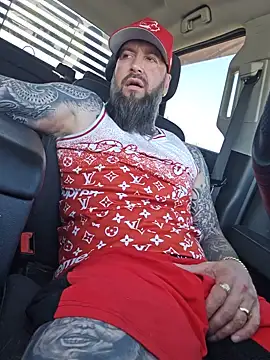 Beardedtattood webcam