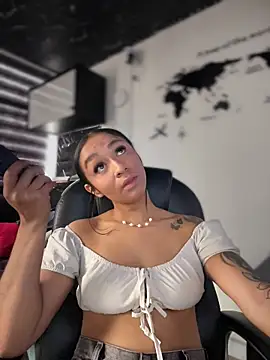 Isabella-Teen
