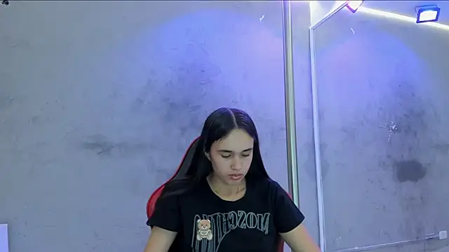 alice__susan webcam