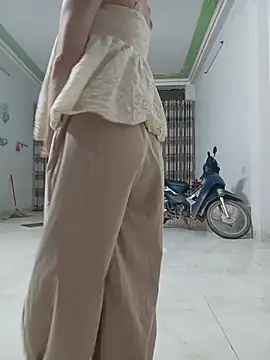 Linda-yiyi webcam