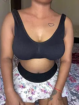 BABY_JANNU_ webcam
