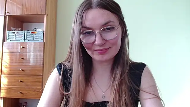 LooveELLYx webcam