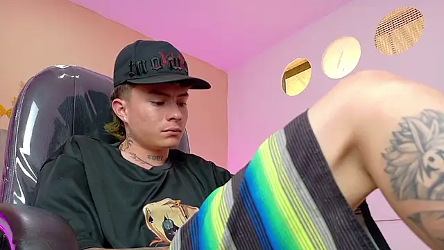 Nascary_Fox webcam
