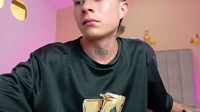 Nascary_Fox webcam