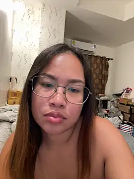 Ponthip webcam