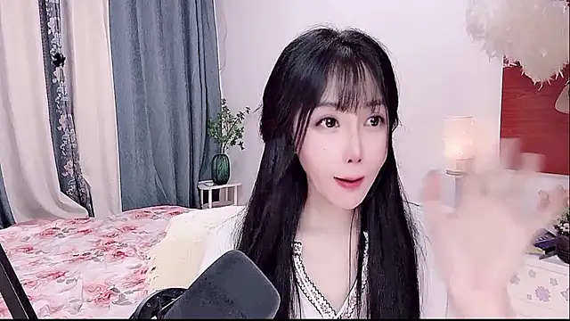 Laura_520 webcam