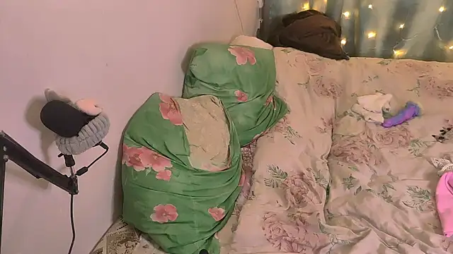 RoasHouren live sex cam