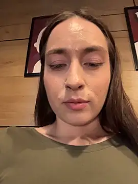 Holly_Play