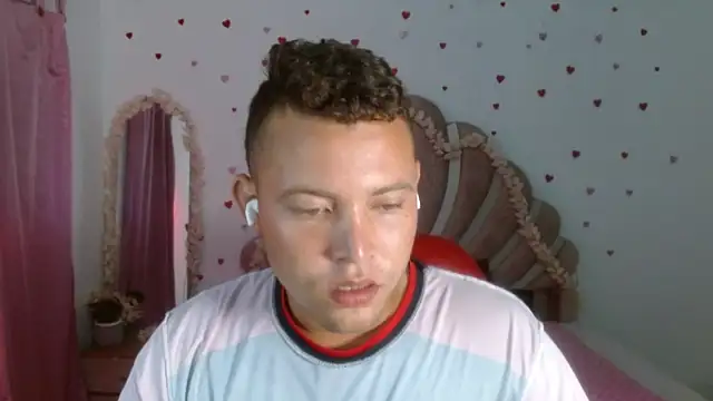 sven_fox723 webcam