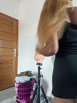 PrettyNina77