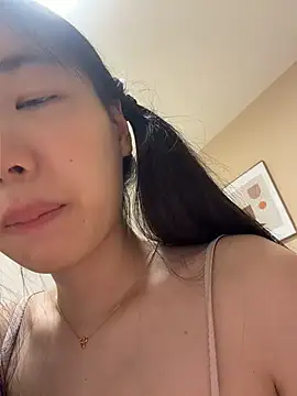 TinyBabe live sex cam