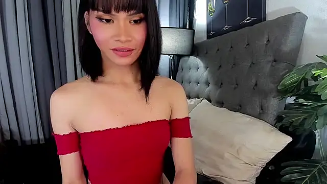 delightfulasianhugecock webcam