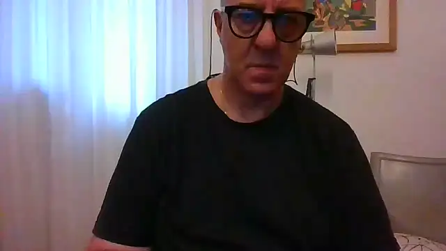 ANONIMO7735 webcam