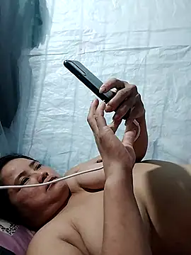 BigAss-69 webcam